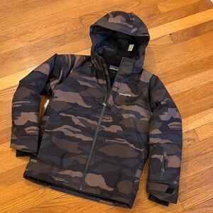 Patagonia M (10) Camouflage Ski Jacket